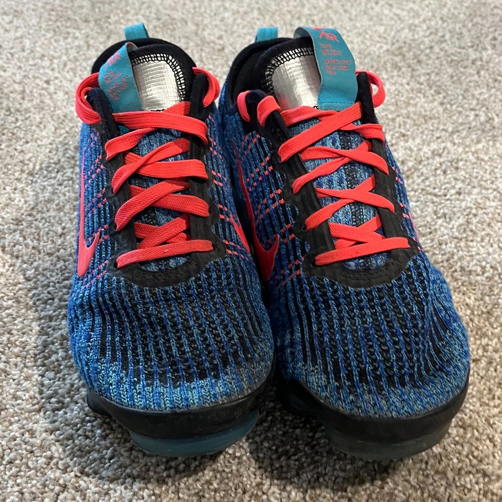 Nike youth vapormax Size 5 boys - Picture 1 of 4